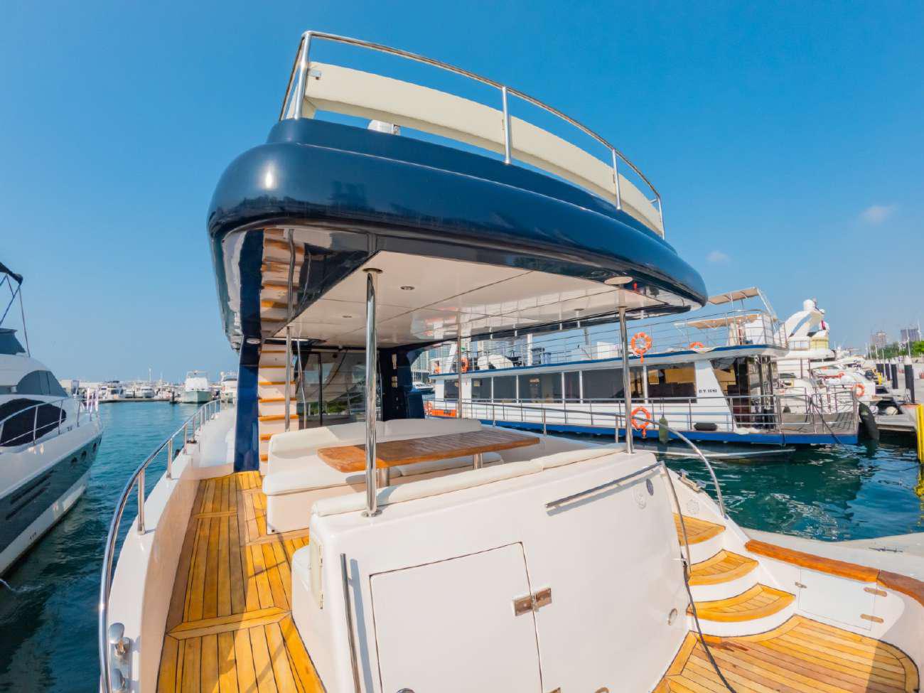 65ft yacht outside view